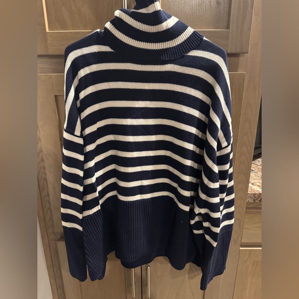 GAP Navy and Cream Striped Knit